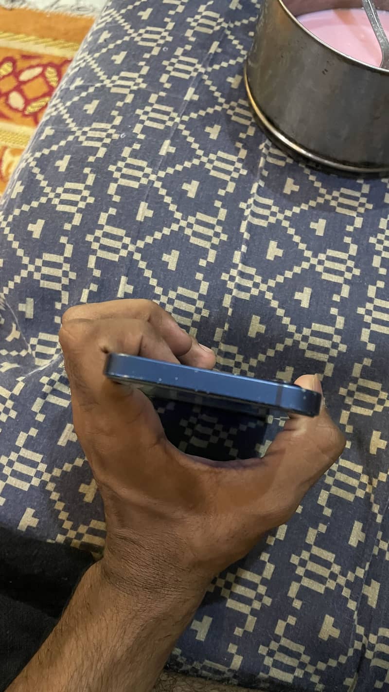 Apple iPhone 12 0