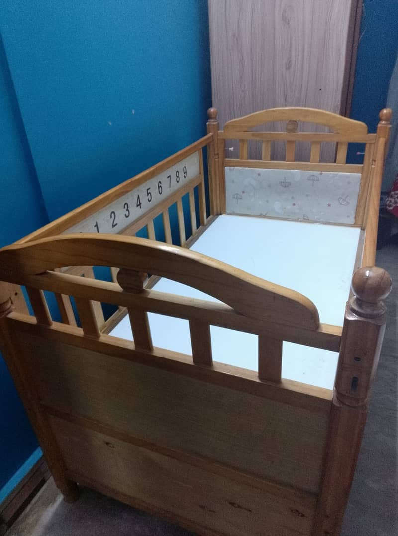Baby cot | baby bed | wooden cot | kids bed | kids crib coat |2.5 BY 4 1