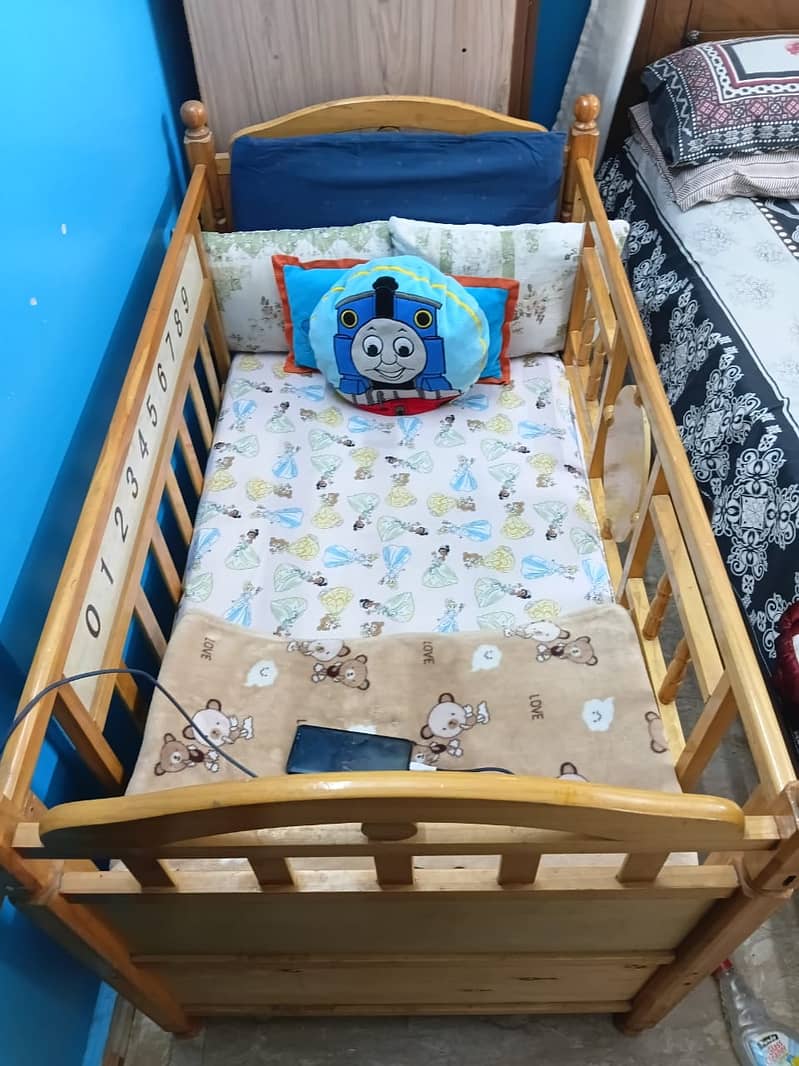 Baby cot | baby bed | wooden cot | kids bed | kids crib coat |2.5 BY 4 5
