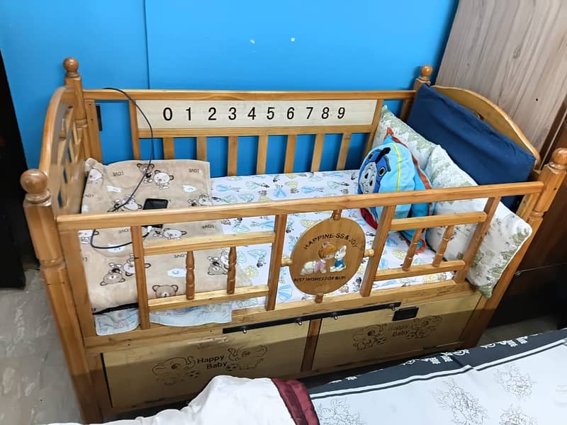 Baby cot | baby bed | wooden cot | kids bed | kids crib coat |2.5 BY 4 6