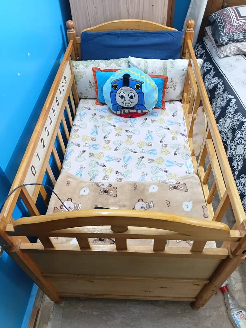 Baby cot | baby bed | wooden cot | kids bed | kids crib coat |2.5 BY 4 8