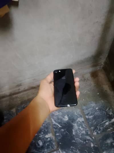 Apple iPhone 7