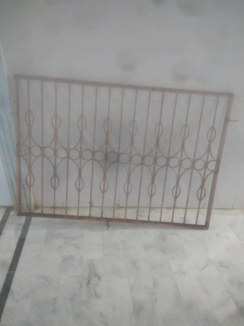 iron gril window 0