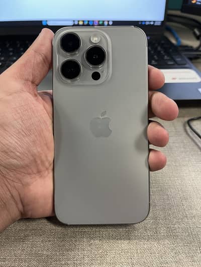 Apple iPhone 15 Pro FU
