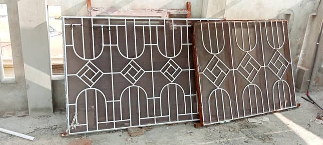 WINDOWS