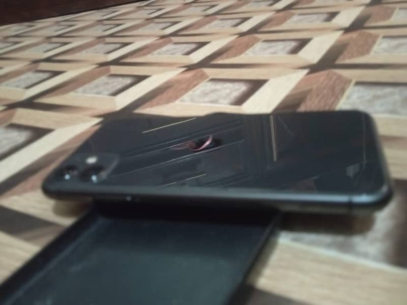 Apple iPhone 11 2