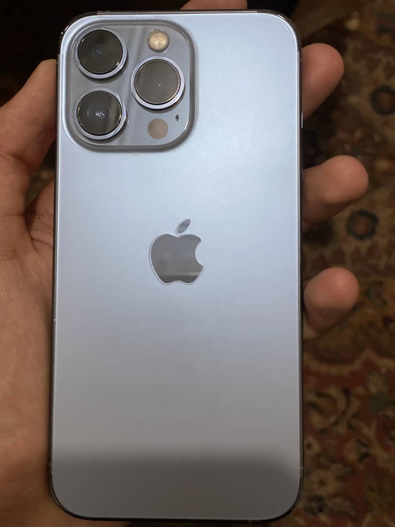 Apple iPhone 13 pro 0