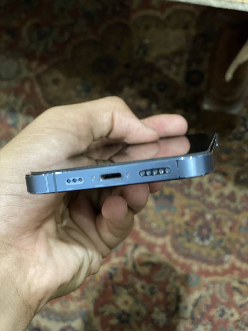 Apple iPhone 13 pro 5