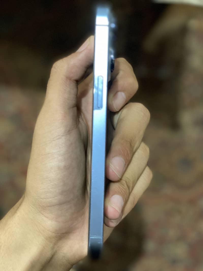 Apple iPhone 13 pro 7
