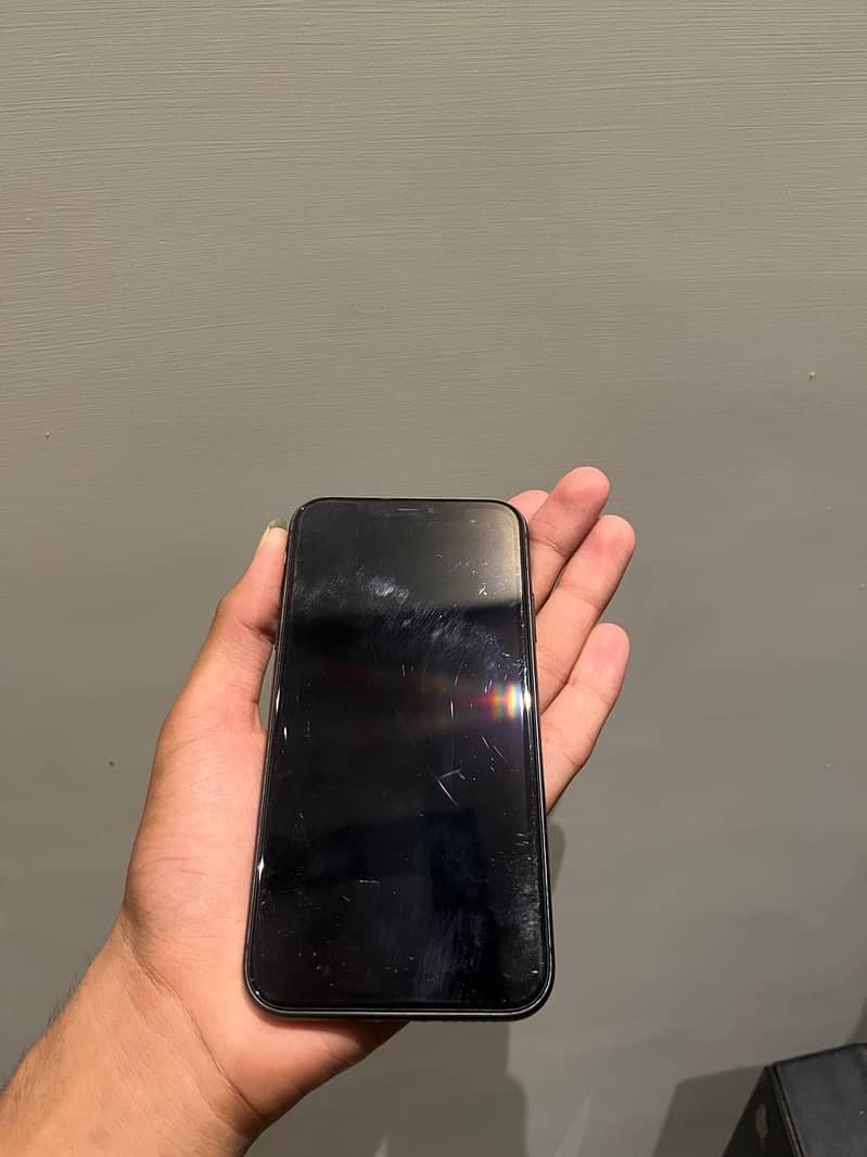Apple iPhone 11 6