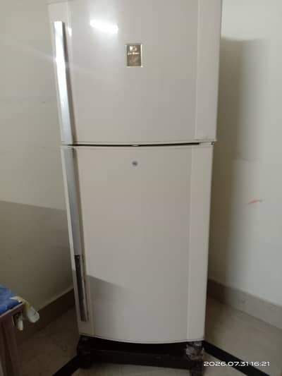 Large size Dawlance fridge