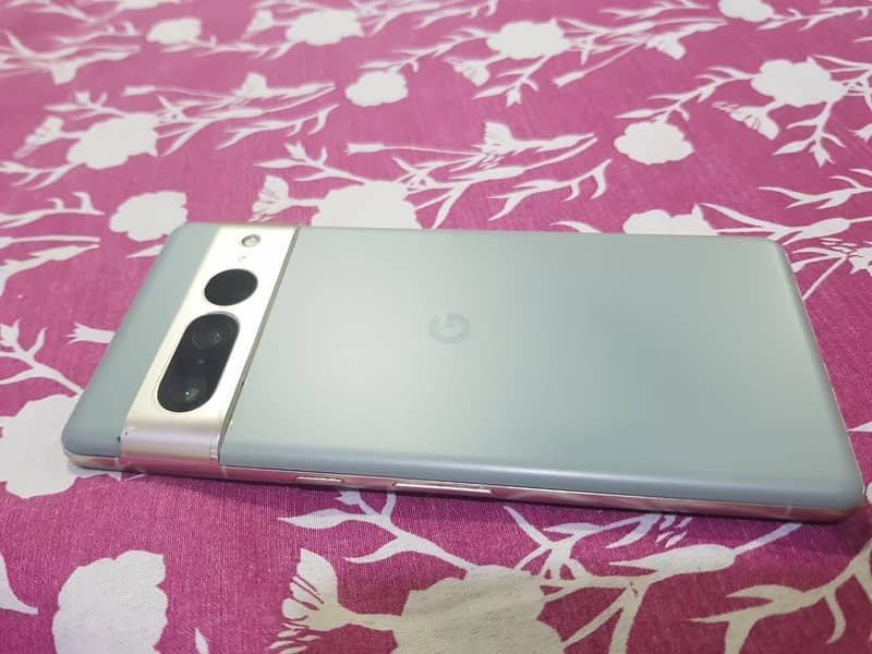 Google Pixel 7 Pro 0