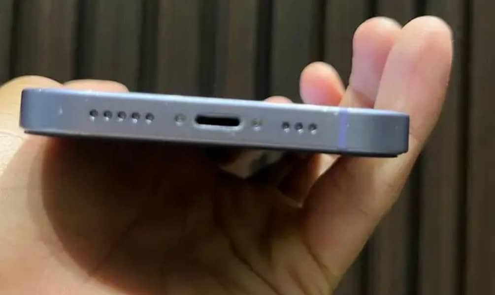 Apple iPhone 12 0