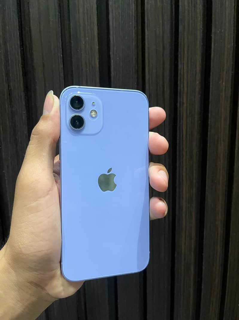 Apple iPhone 12 3