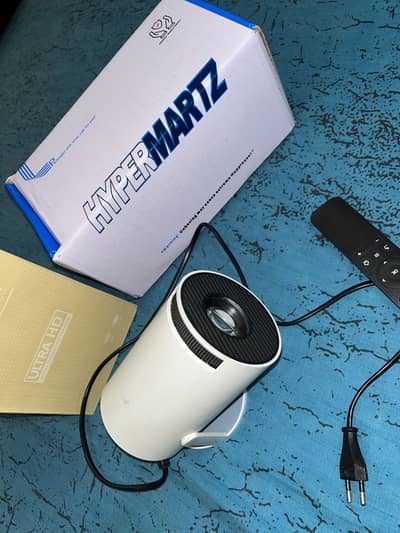 Projector with complete accesories