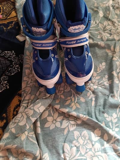 kids adjustable line 6 to 12 years good condition
