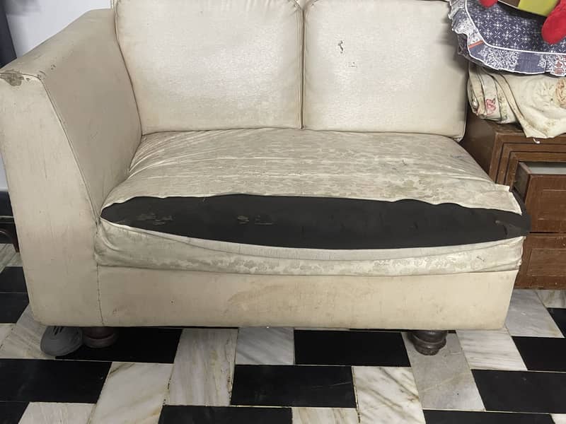 7 seter L shape sofa 3