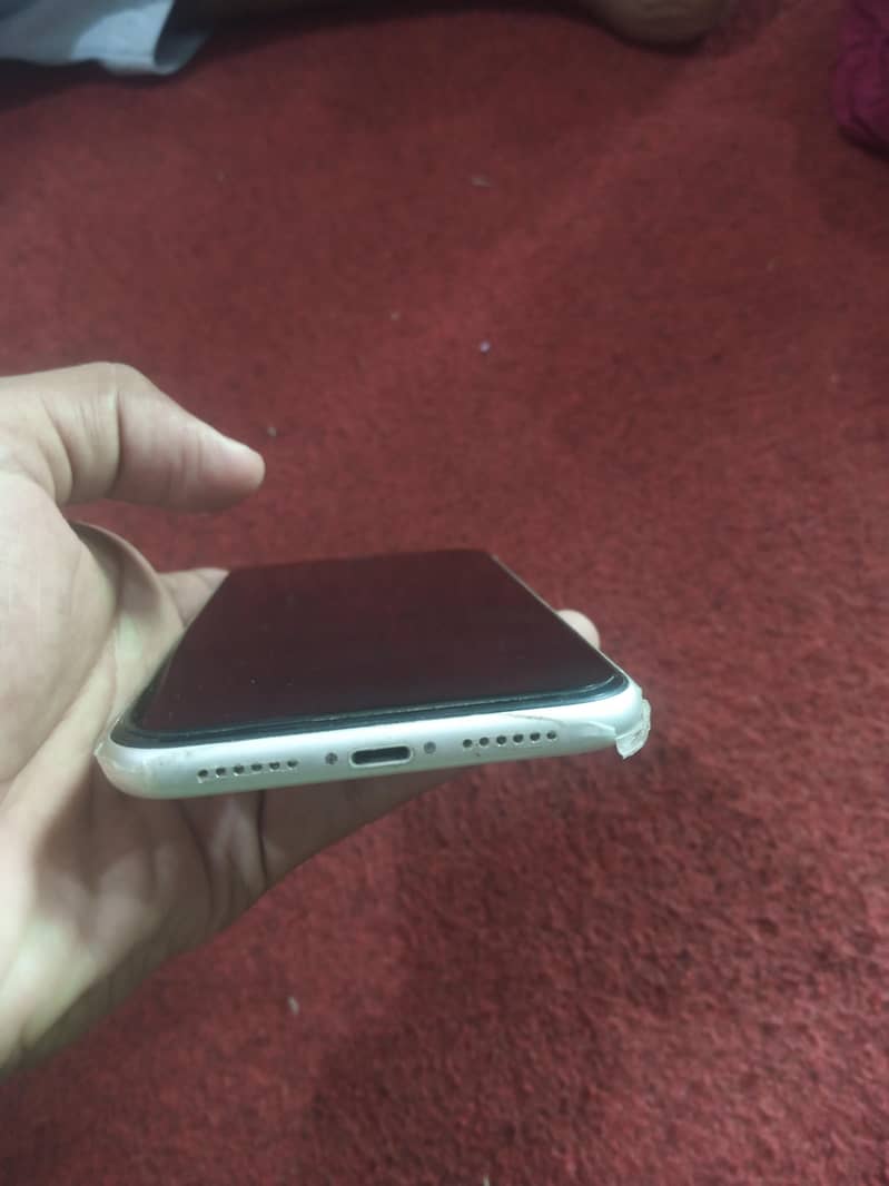 Apple iPhone 11 2