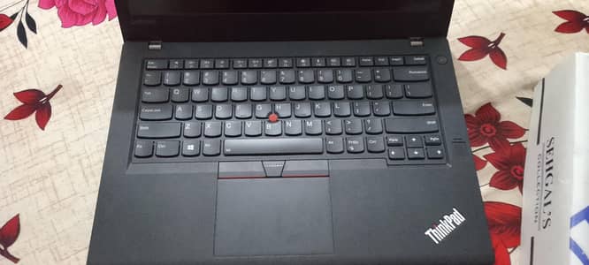 Lenovo 4th gen 8gb. 256. gb