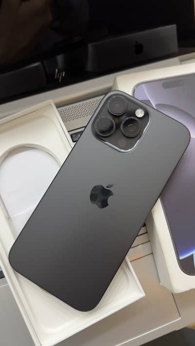 Apple iPhone 16 Pro Max