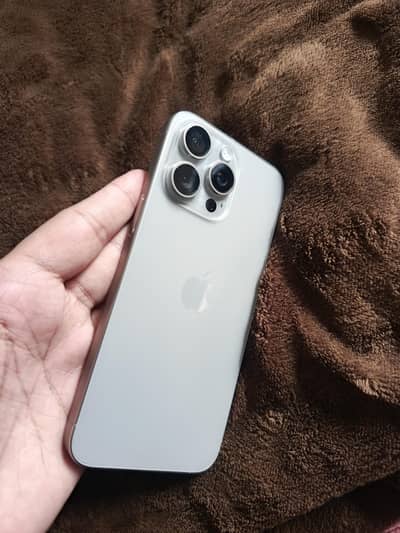 Apple iPhone 15 Pro Max - FU