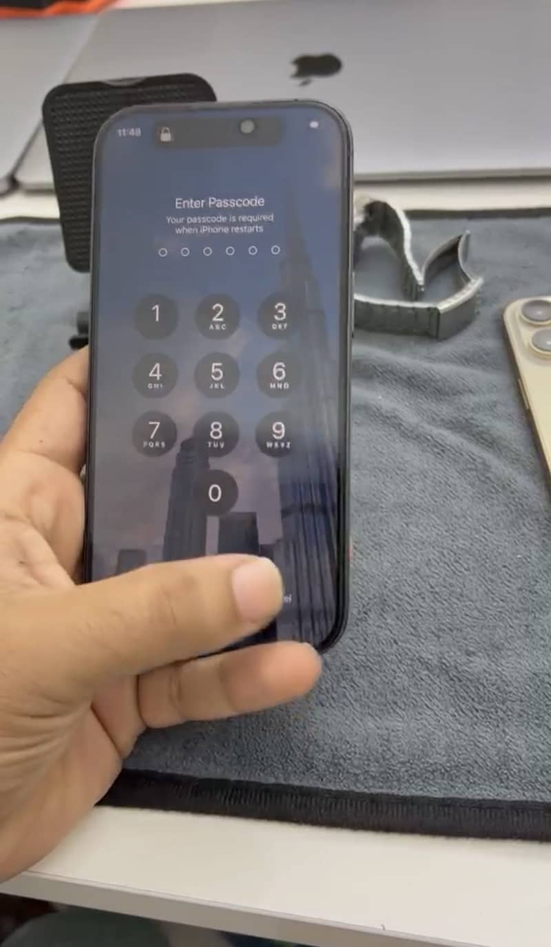 iPhone 17 1