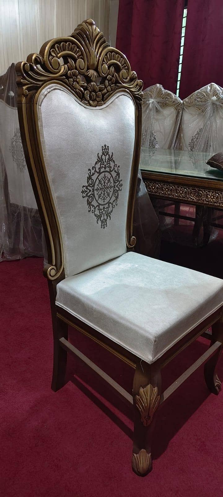 Dinig Table 2