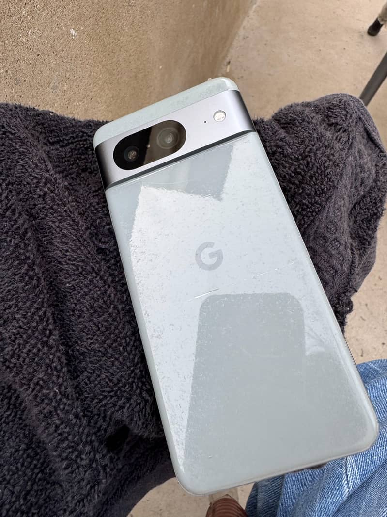 Google Pixel 8 3