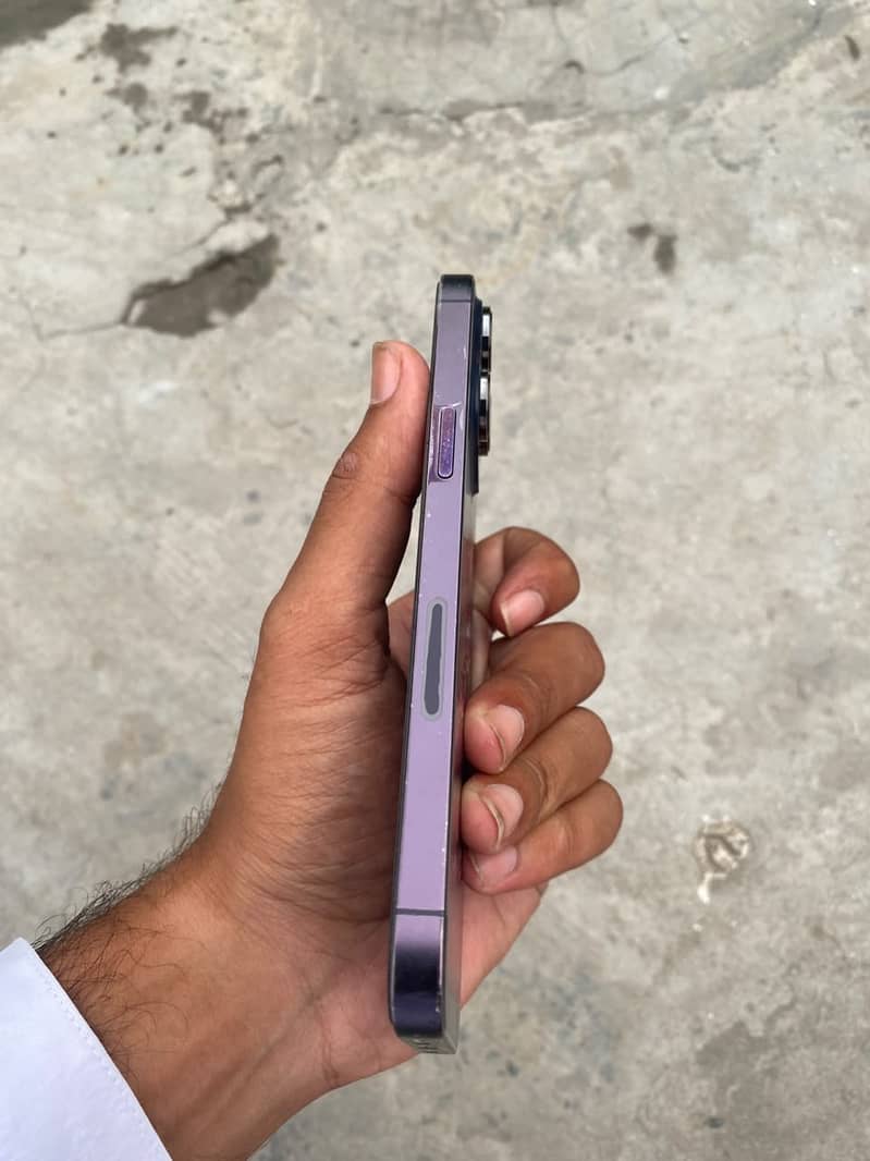 Apple iPhone 14 Pro Max 2