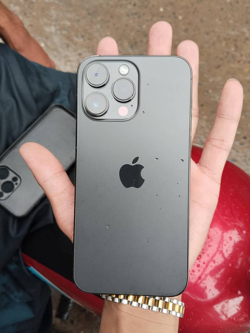 Apple iPhone 14 Pro Max 0