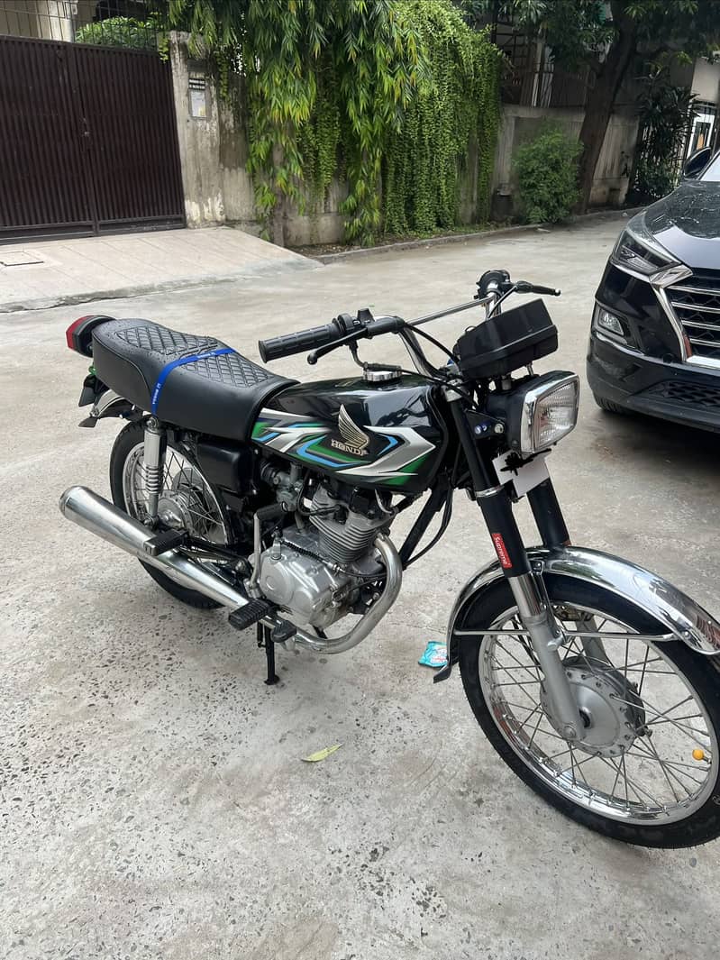 2023 model, driven kilometer 8800 0