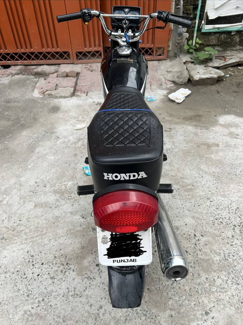 2023 model, driven kilometer 8800 1
