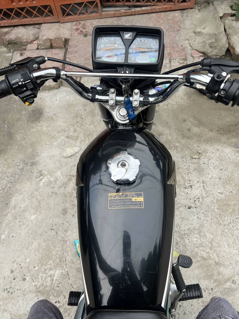 2023 model, driven kilometer 8800 4