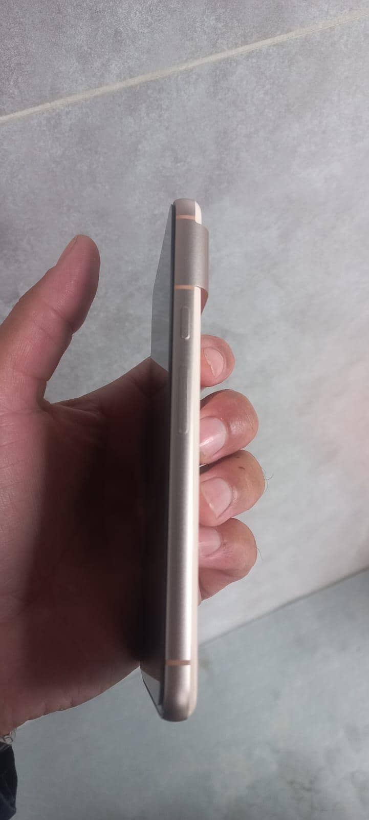 Google Pixel 8 2