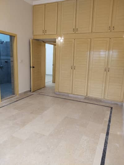 G-10 Real Pics 42 - 80 Beautiful Corner Upper Portion On Main Double Road