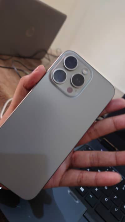 Apple iPhone 15 Pro Max