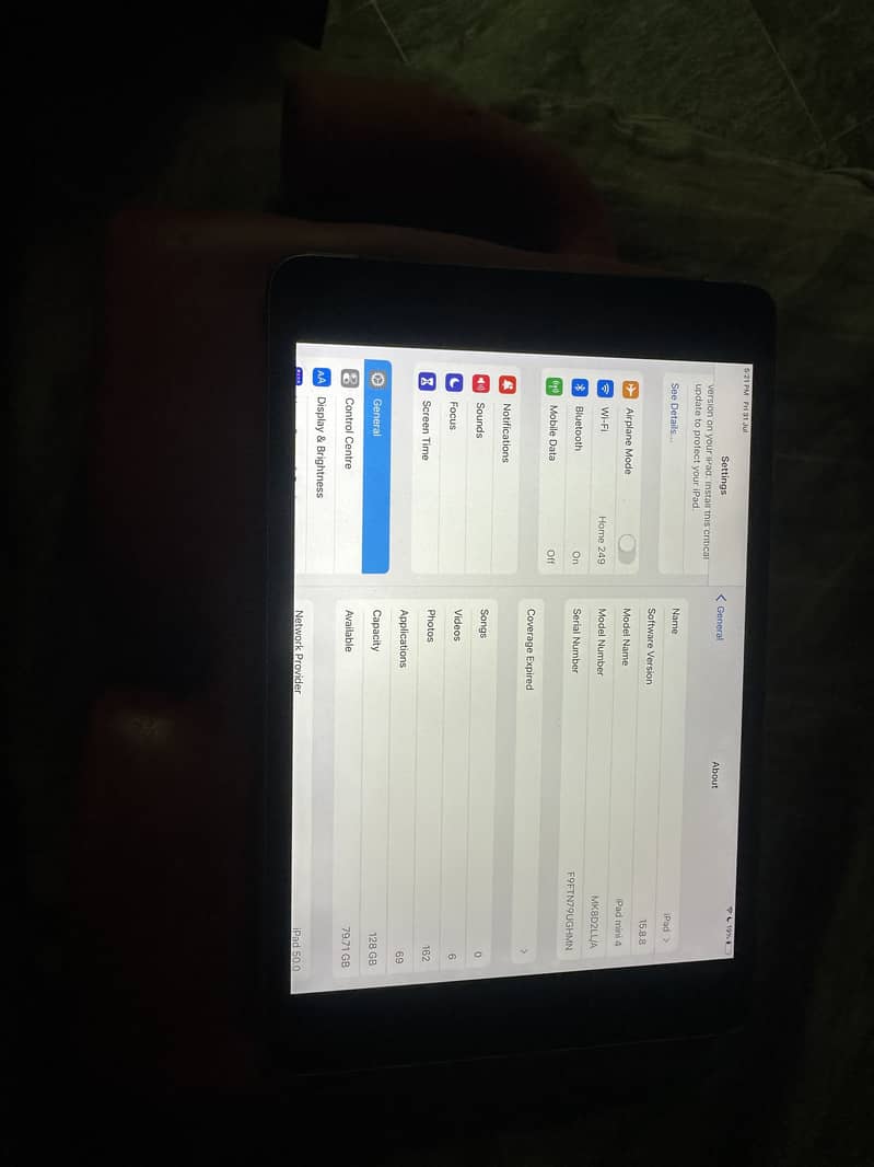 Apple iPad mini 4 Sim variant 3