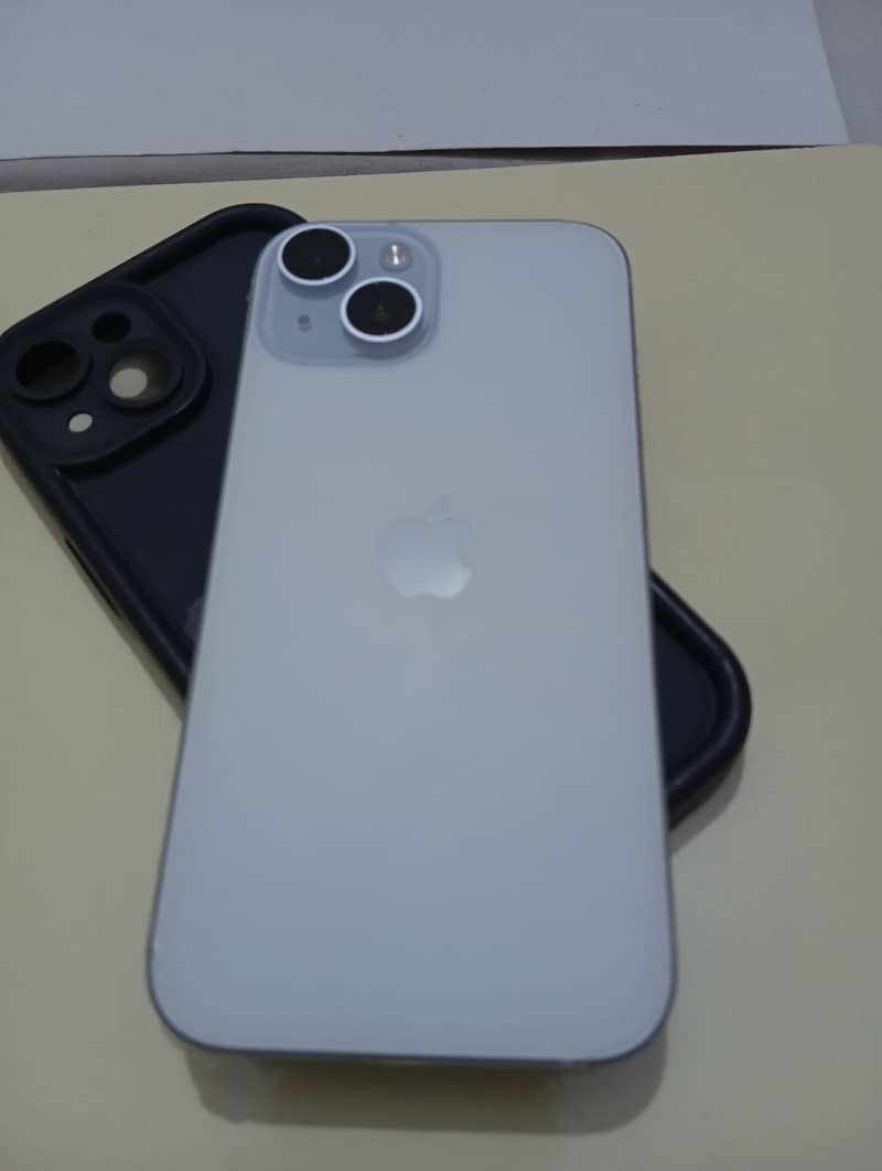Iphone 15 10/10 condition 1