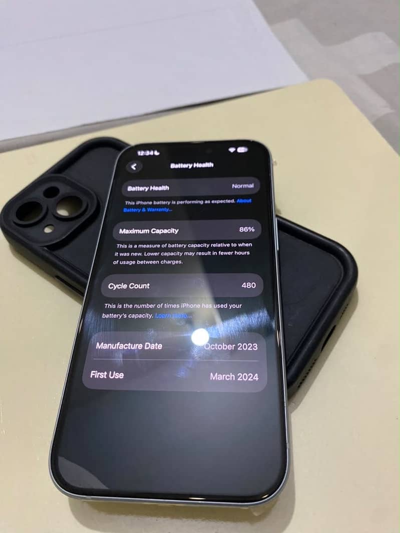 Iphone 15 10/10 condition 11