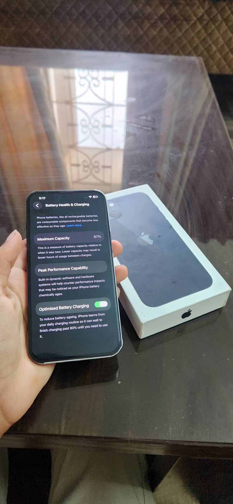 iPhone 13 4