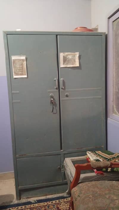 Steel Alamari cupboard tijori full size