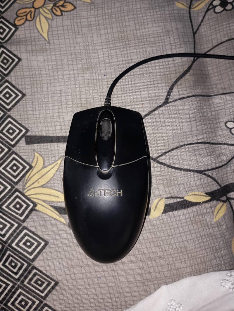 complete computer with all peripherals 3