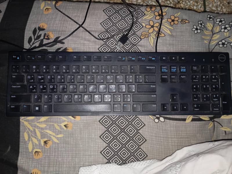 complete computer with all peripherals 4
