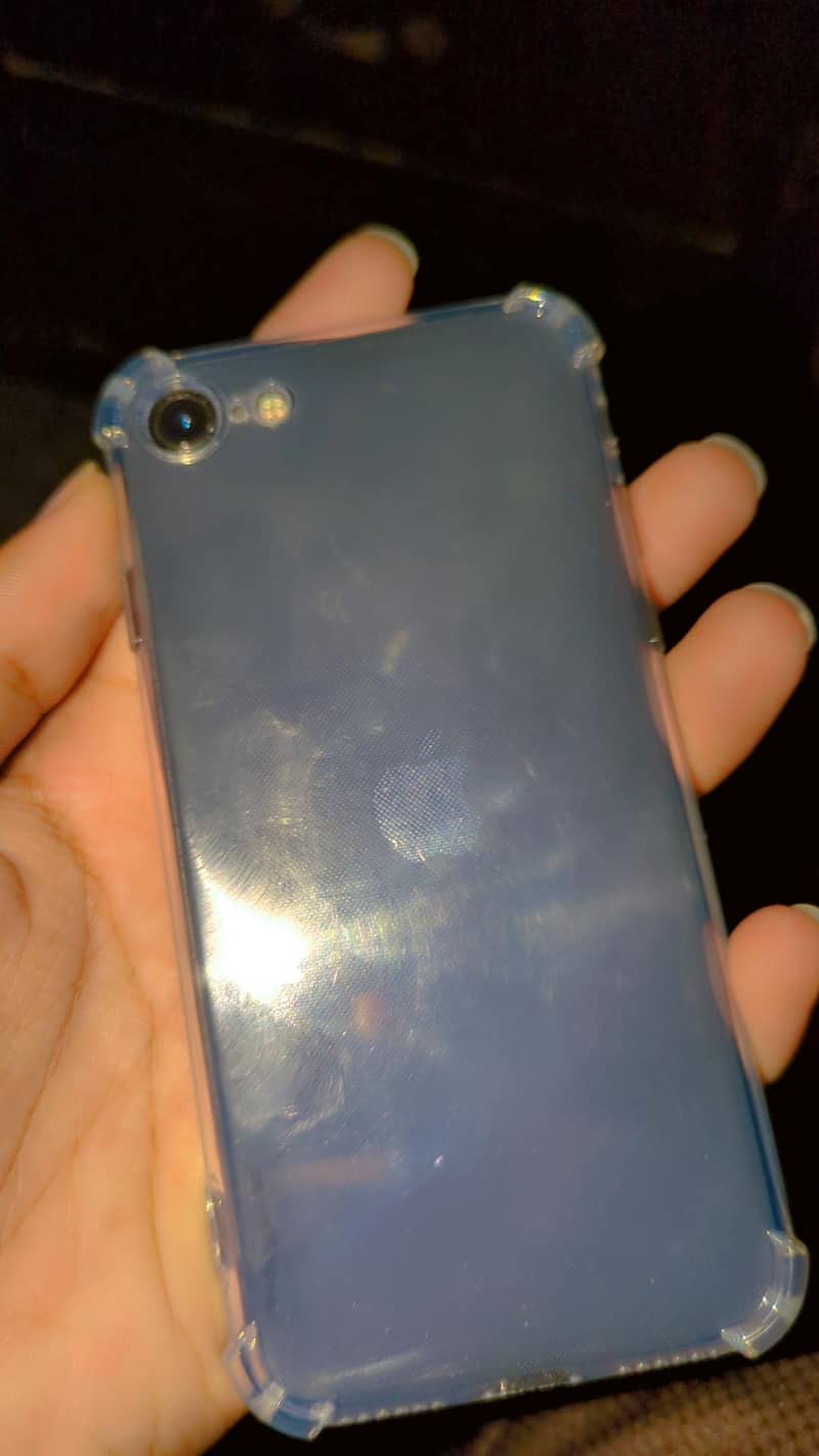 Apple iPhone SE 3
