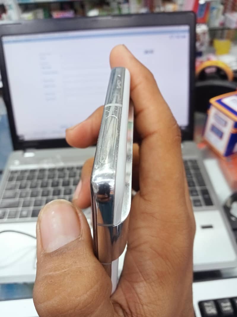 Google Pixel 7 Pro 9