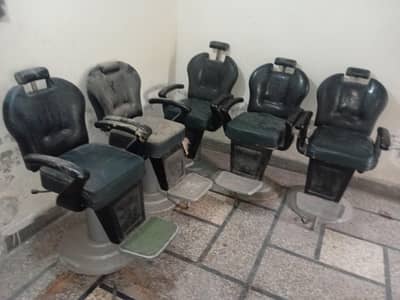 hair cutting chairs