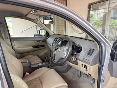 Toyota Fortuner 2013