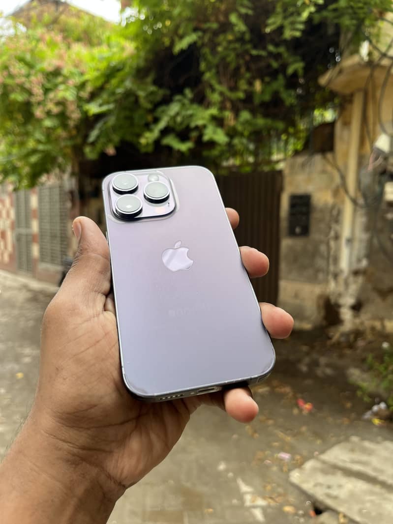 iPhone 14pro 3