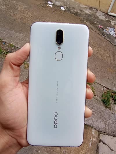 OPPO F11