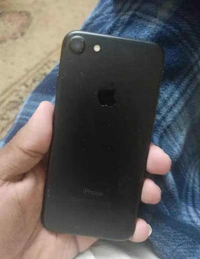 Apple iPhone 7
